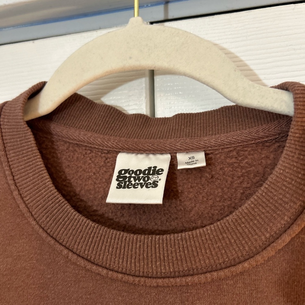 Goodie Two Sleeves Butterfly Sweatshirt XS Brown Hermosa Mariposa Graphic - Picture 2 of 6